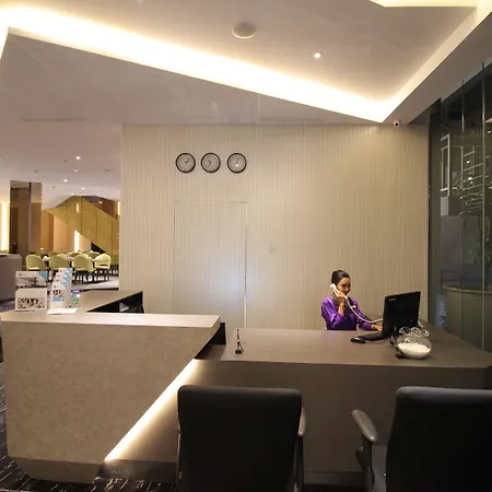 Forriz Hotel Yogyakarta-3